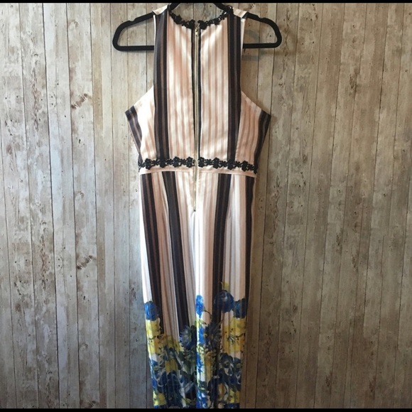 NWT FOXIEDOX Eldora Halter Dress - Picture 6 of 10